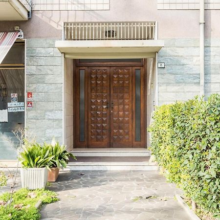 Guest House Vecchi Reggio Emilia Bagian luar foto